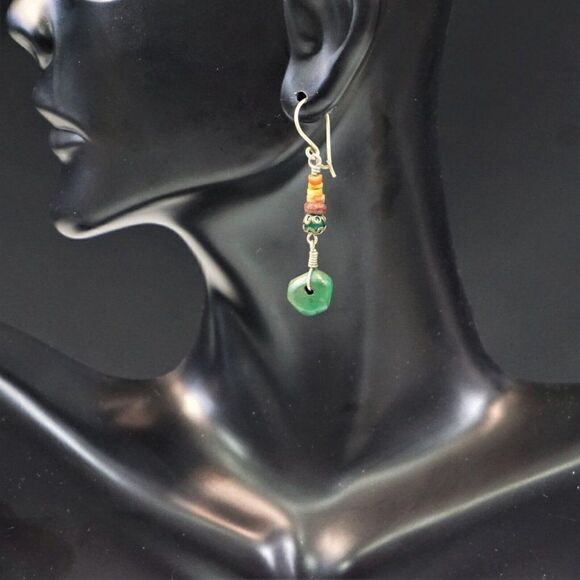 Southwestern Dangle Drop Earrings Natural Stone Beads Boho Western 1.5 Inch Long - Picture 2 of 5